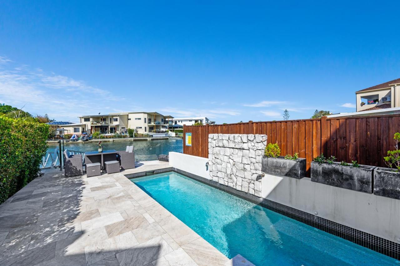 Luxury Modern Waterfront House